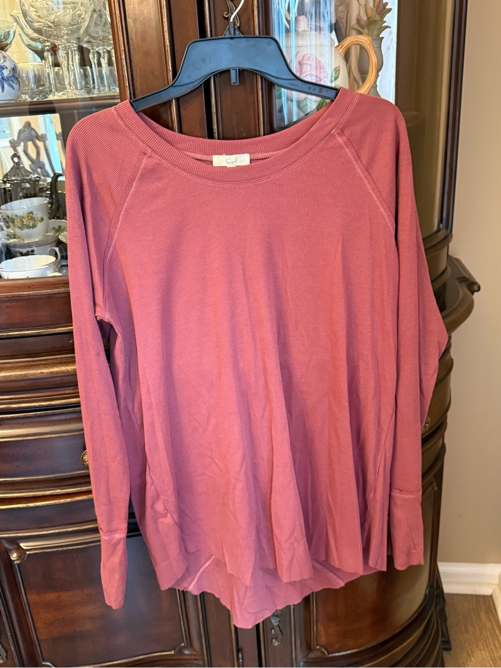easel Dusty Rose Long-Sleeve Scoop Neck Top